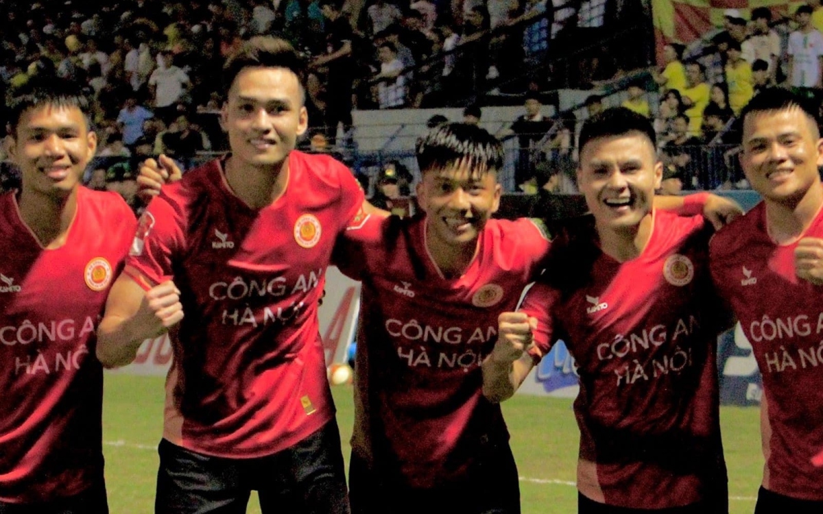 Kết quả V-League: Phan Văn Đức ghi bàn, CLB CAHN thắng kịch tính Thanh Hoá